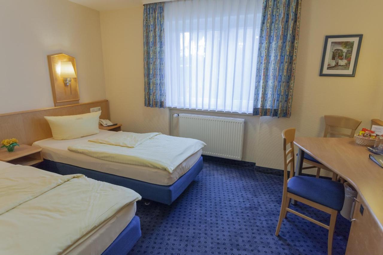 Hotel Sauer Garni Neu-Isenburg Zewnętrze zdjęcie