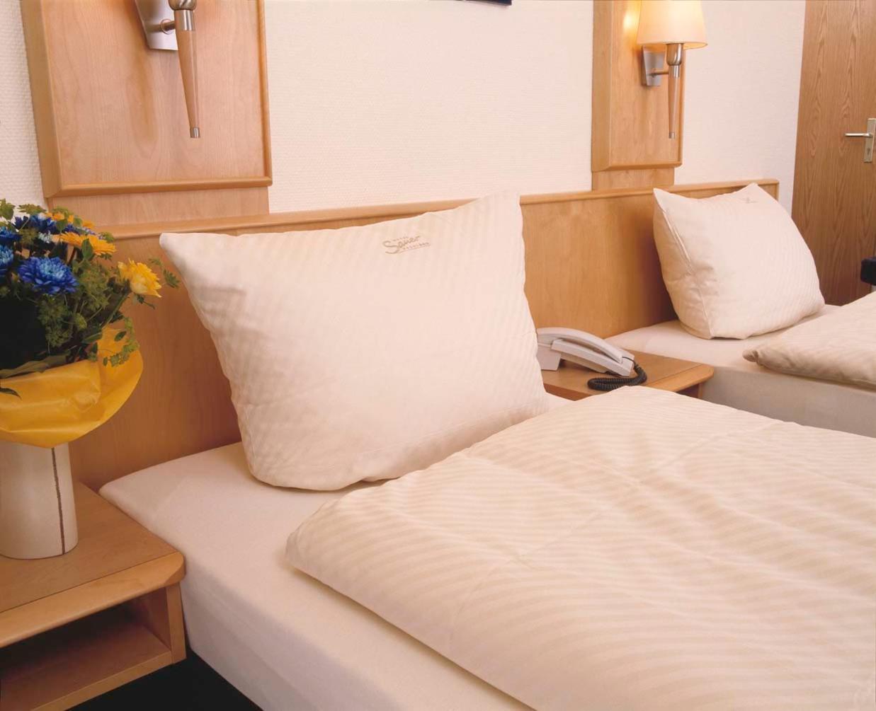 Hotel Sauer Garni Neu-Isenburg Zewnętrze zdjęcie