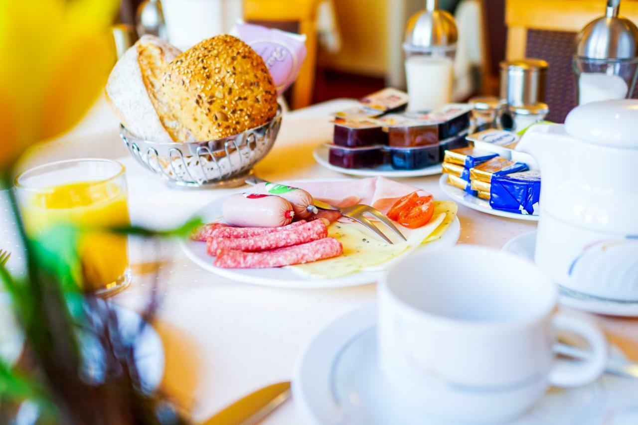 Hotel Sauer Garni Neu-Isenburg Zewnętrze zdjęcie